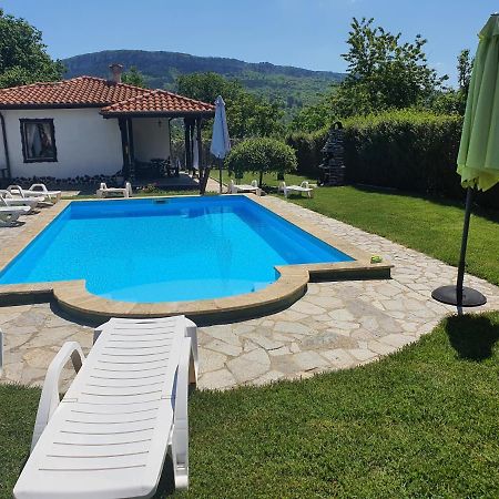 Madara Omaya Guest House Dış mekan fotoğraf