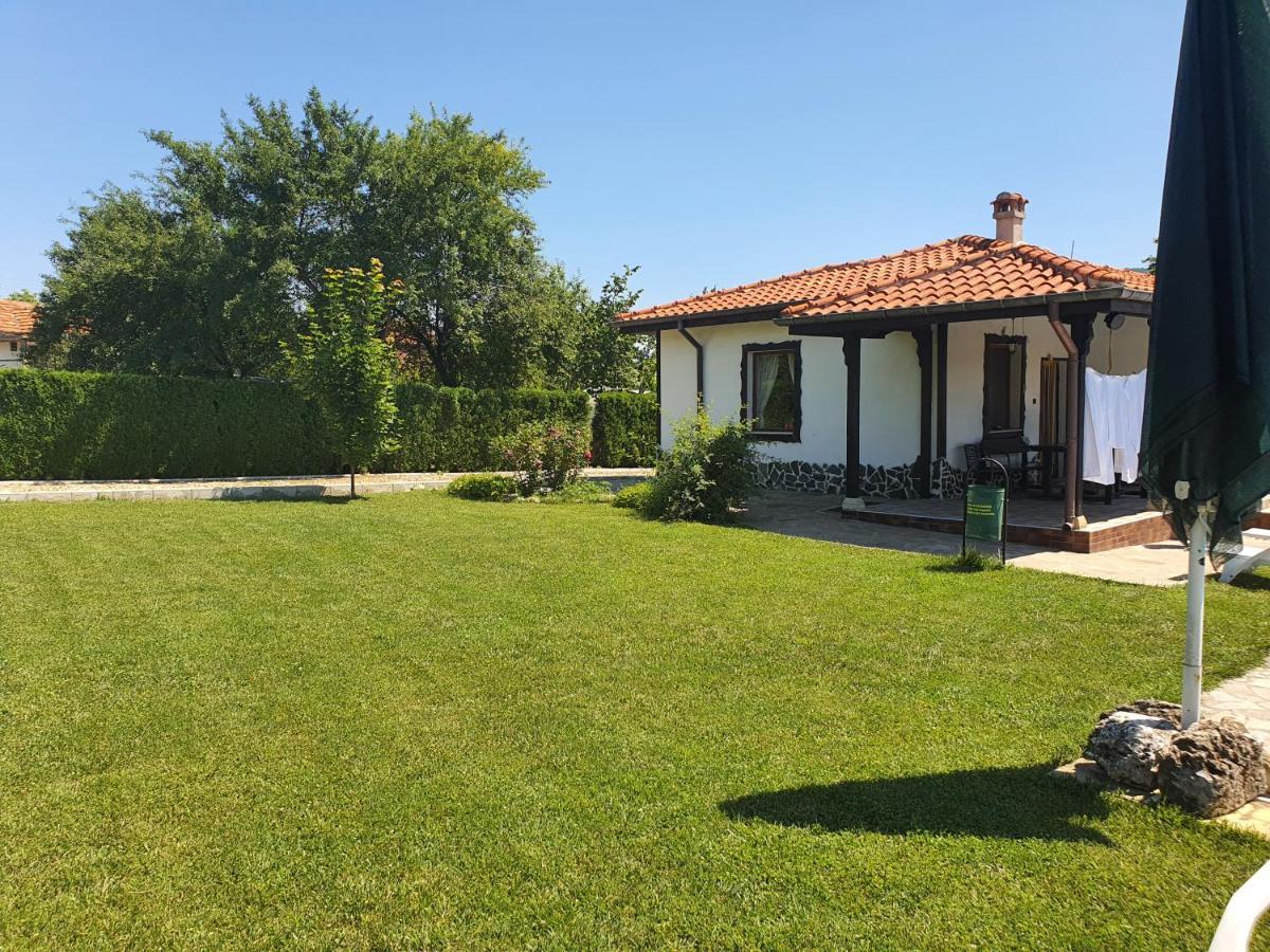 Madara Omaya Guest House Dış mekan fotoğraf